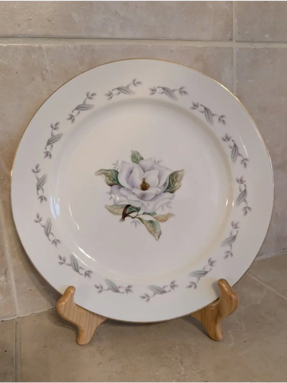 Set of 4 Yamaka China Porcelain Dinner Plates Rosalinda Pattern #2318